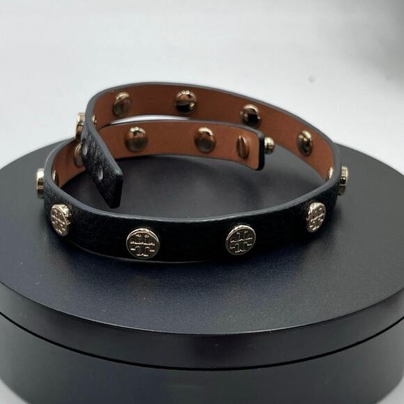 Tory Burch Designer Double Wrap Black Leather Gold Logo T Snap Bracelet - Picture 8 of 8